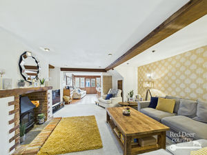 Sitting Room- click for photo gallery